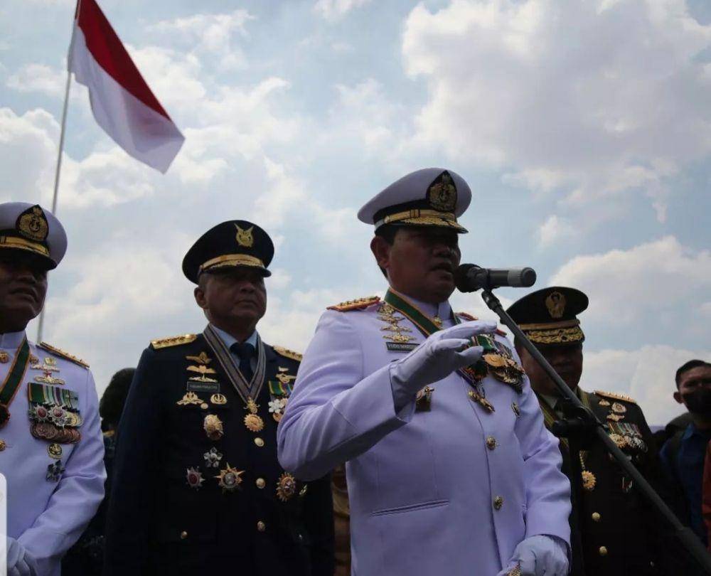 Panglima TNI, Laksamana Yudo Margono ketika memberikan keterangan pers di HUT ke-77 TNI Angkatan Udara (AU). (www.instagram.com/@yudo_margono88)
