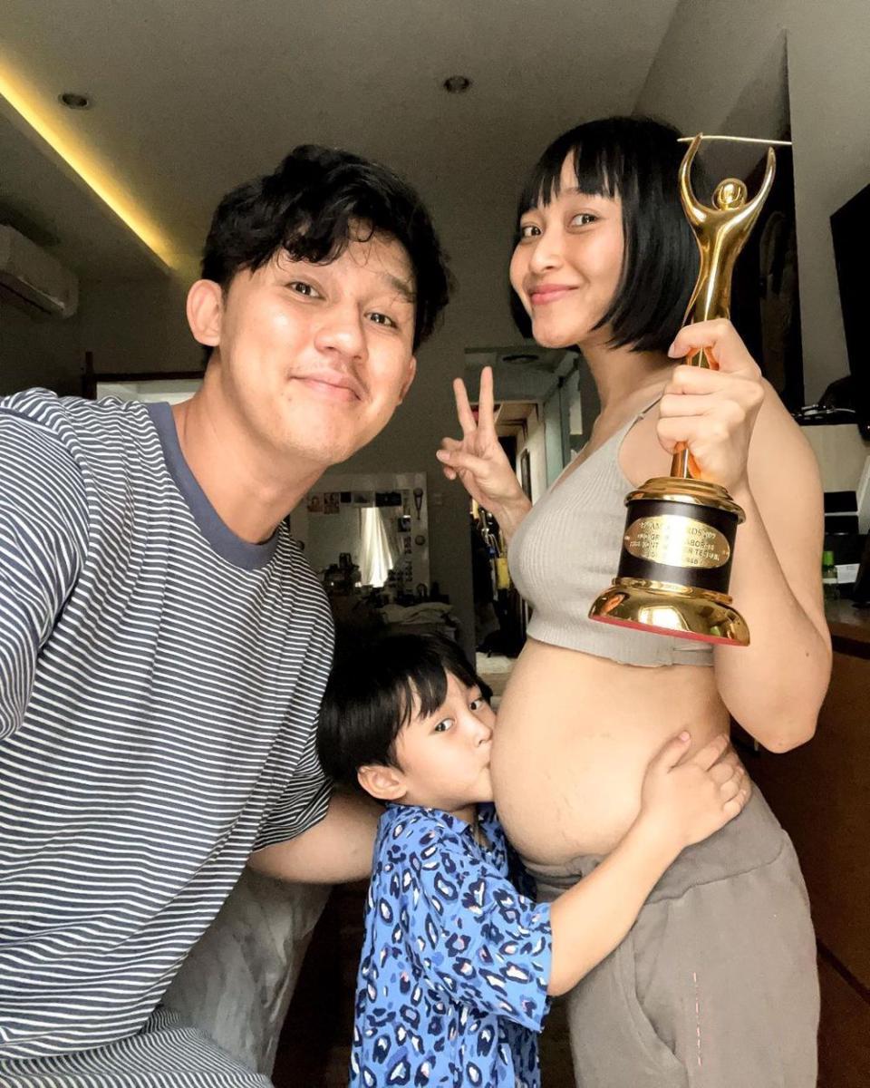 potret perjalanan hamil Rinni Wulandari hingga lahiran anak kedua (instagram.com/rinni_w)