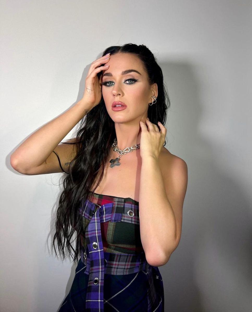 Katy Perry (instagram.com/katyperry)