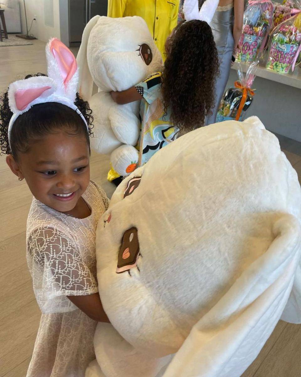 potret perayaan paskah Kylie Jenner (instagram.com/kyliejenner)