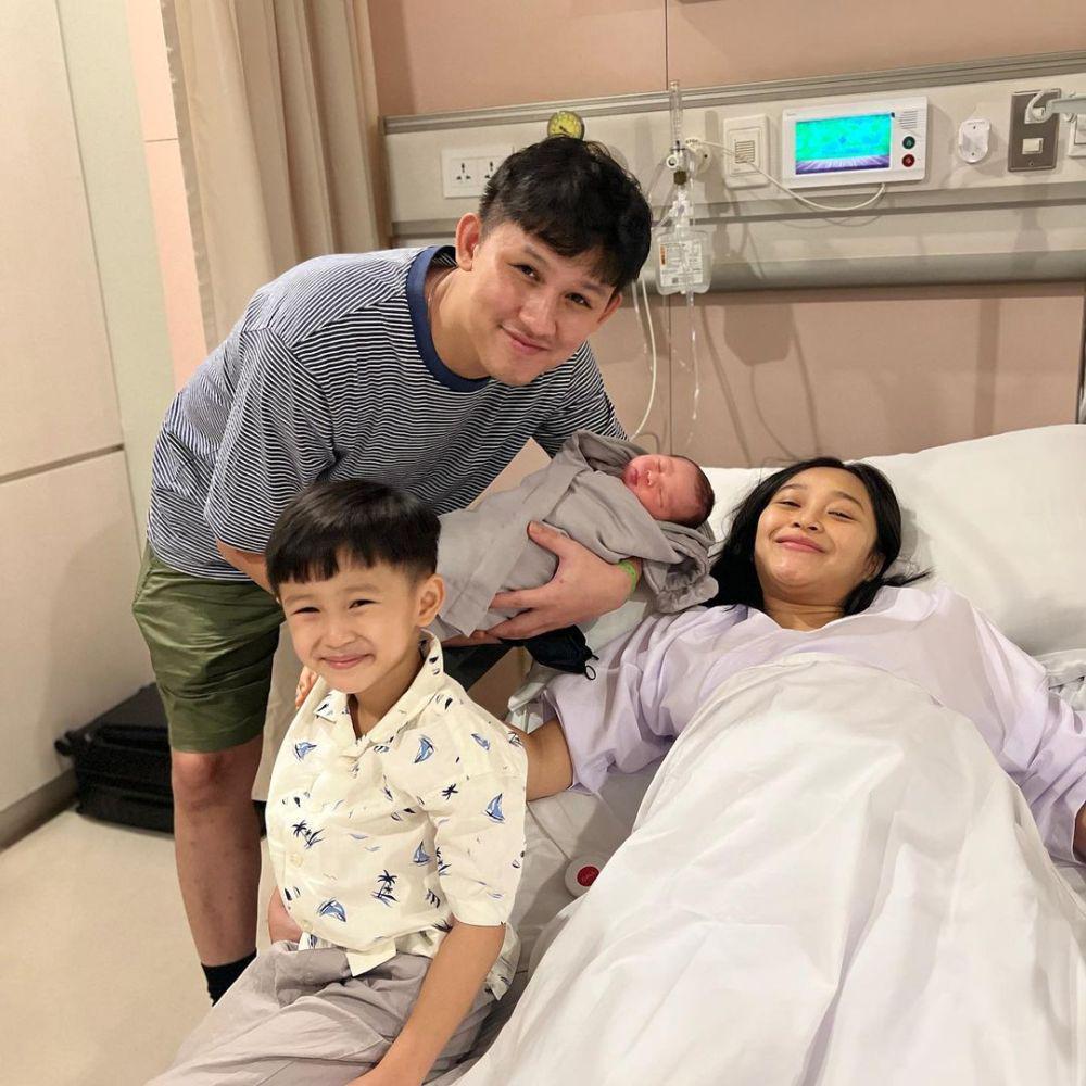 potret perjalanan hamil Rinni Wulandari hingga lahiran anak kedua (instagram.com/rinni_w)