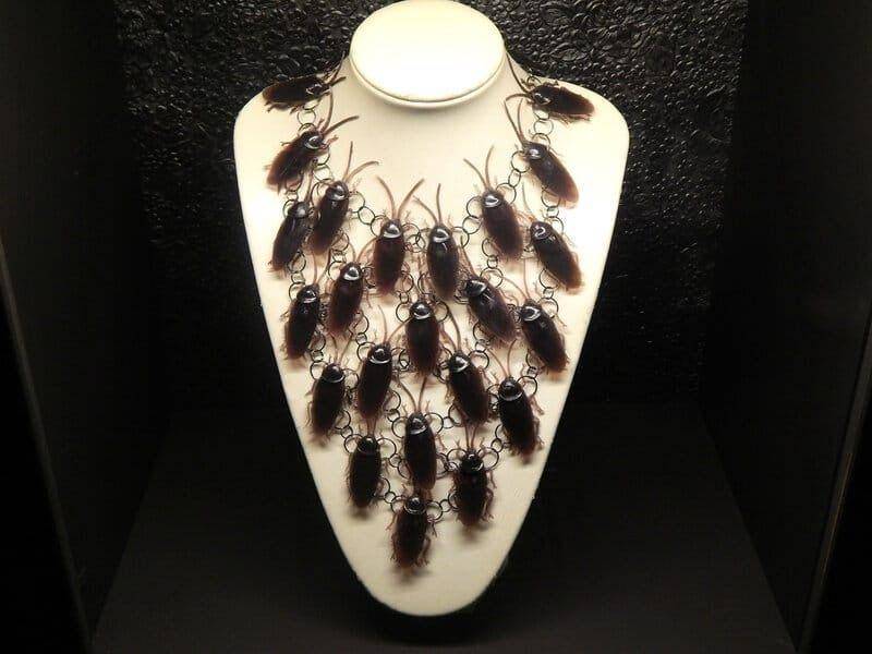 potret desain kalung creepy (reddit.com/user/booker_david)
