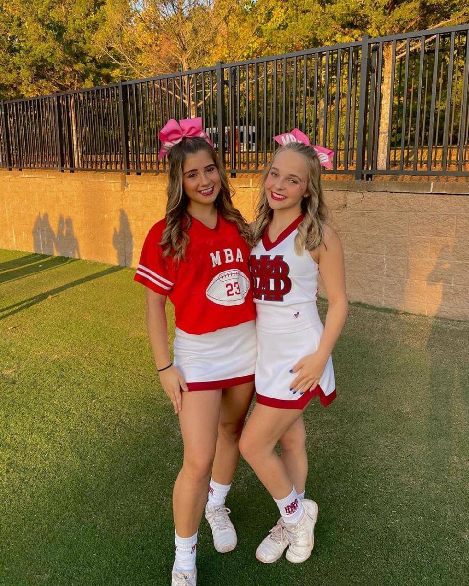 Abby James Witherspoon dan teman sekolahnya (instagram.com/abbyjameswitherspoon)