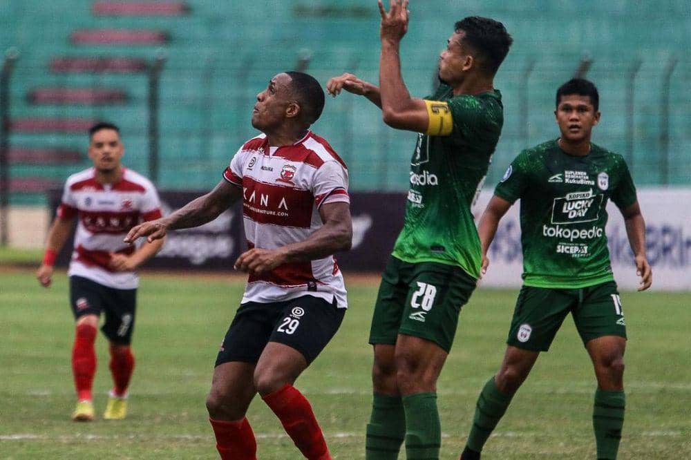 Madura United Menjaga Misi Puncaki Klasemen Lawan RANS