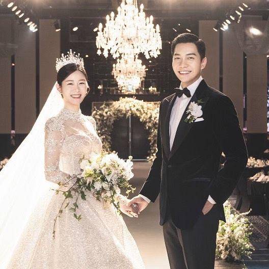 Lee Seung Gi dan Lee Da In (instagram.com/estado_taylor)