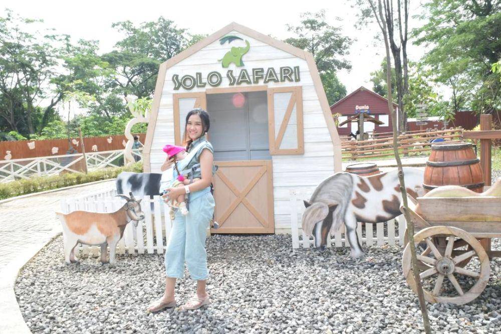 Zona Petting di Solo Safari (instagram.com/nathaniafrancesca0)