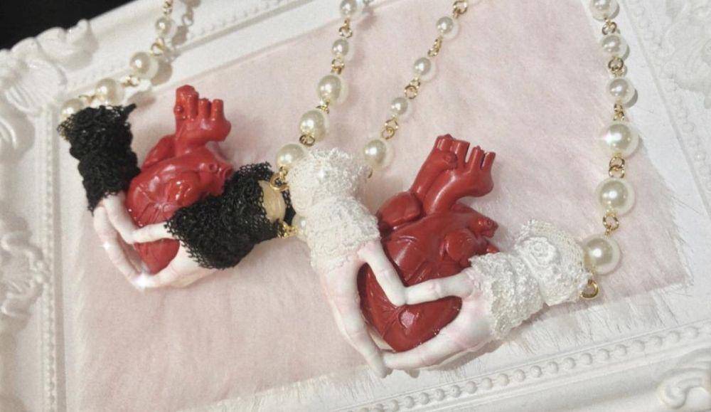 potret desain kalung creepy (reddit.com/user/SuperNeonSamurai-2)