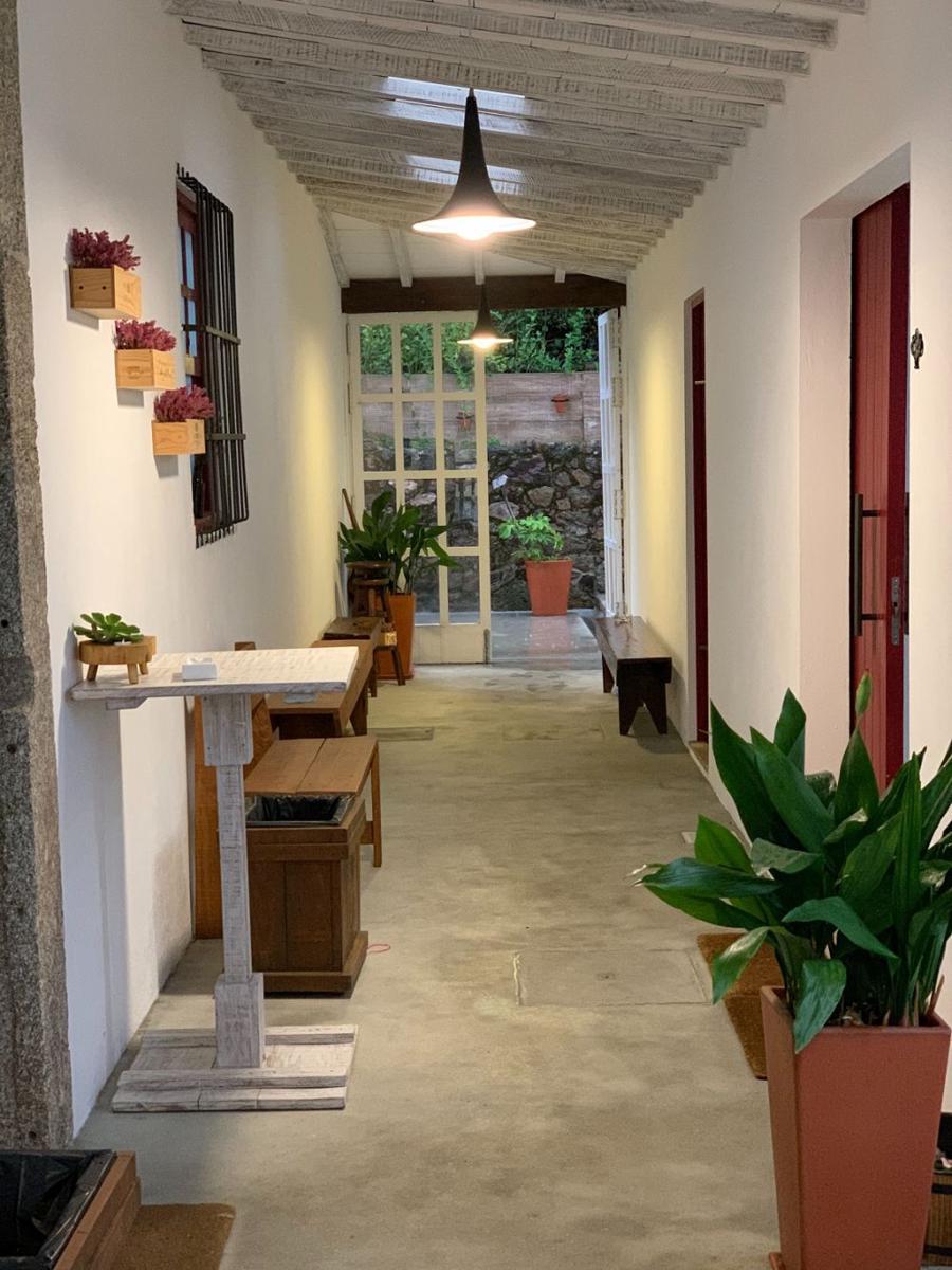 inspirasi entryway (unsplash.com/cozinhaalacarte)