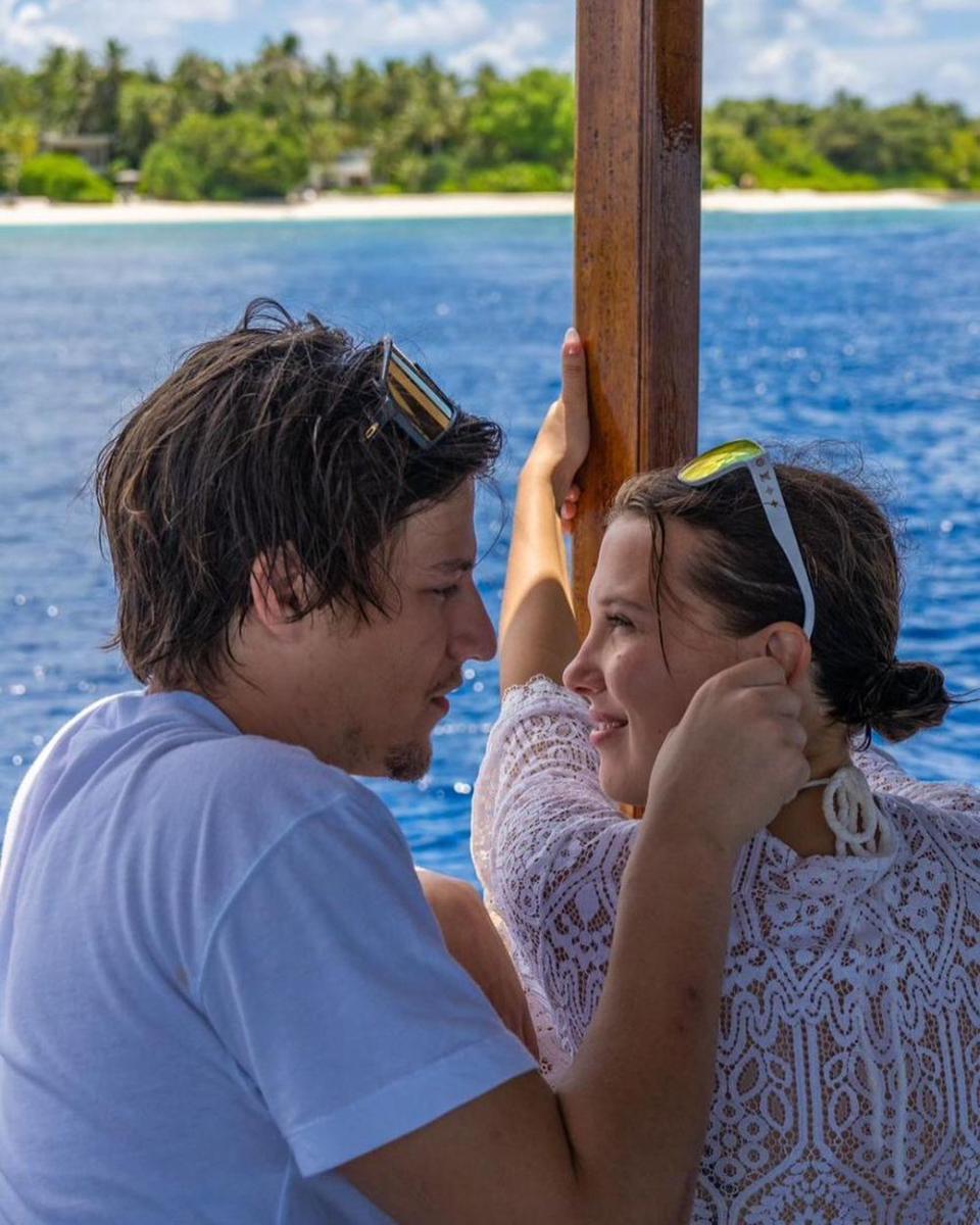 potret Millie Bobby Brown dan Jake Bongiovi (instagram.com/jakebongiovi)