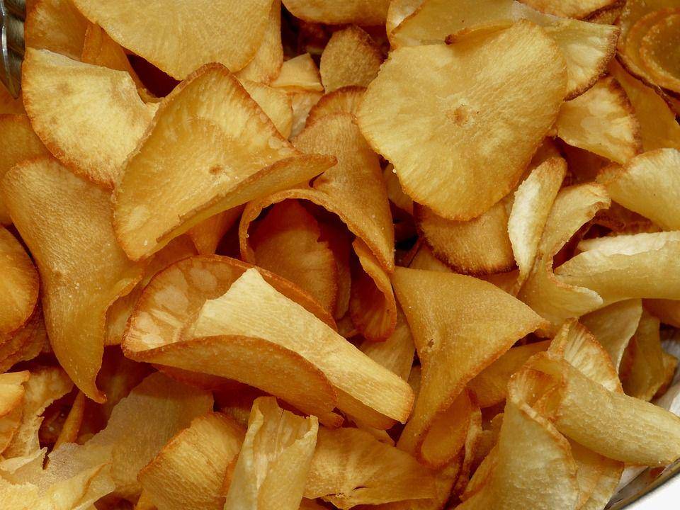 ilustrasi keripik singkong (pixabay.com/falco)