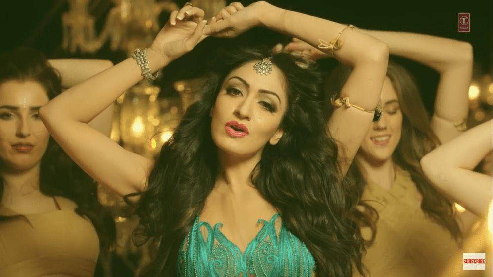 Khushali Kumar (youtube.com/t-series)