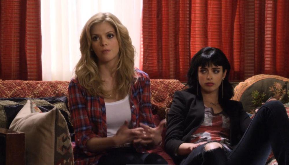 Don't Trust the B In Apartment 23 (dok. Hulu/Don't Trust the B In Apartment 23)