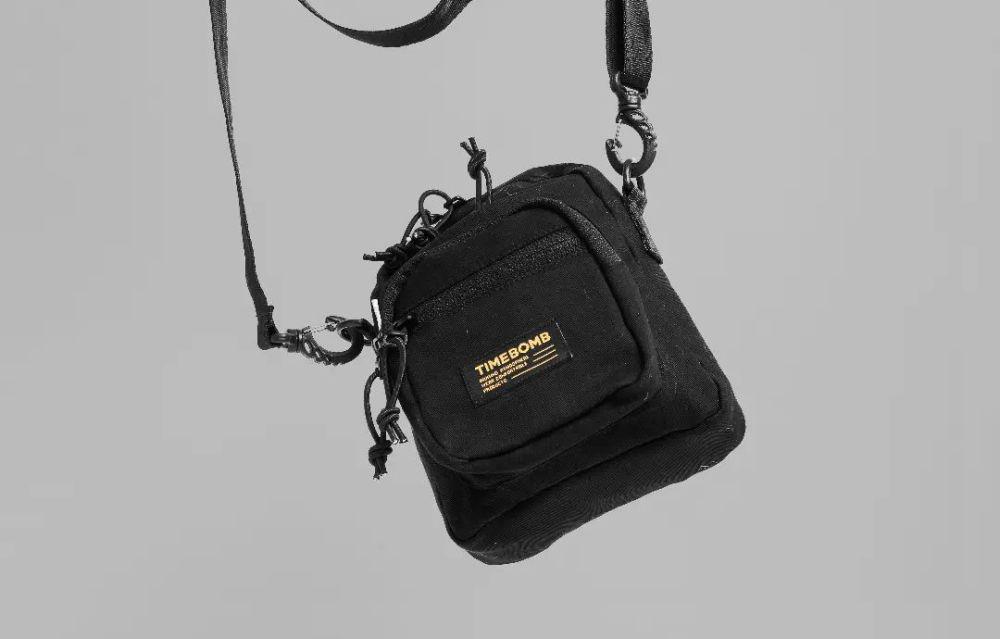 5 Mini Sling Bag Hitam dari Brand Lokal di Bawah Rp100 Ribu