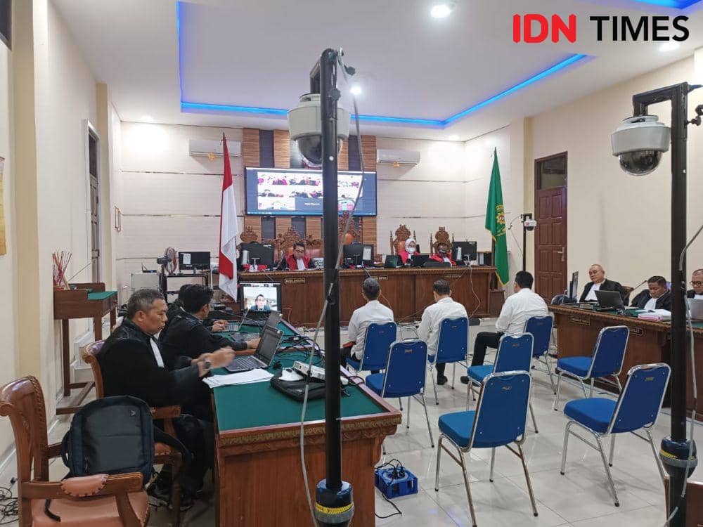 Agenda pemeriksaan saksi ahli JPU bagi 3 terdakwa perkara PMB Unila jalur Mandiri 2022. (IDN Times/Tama Yudha Wiguna).