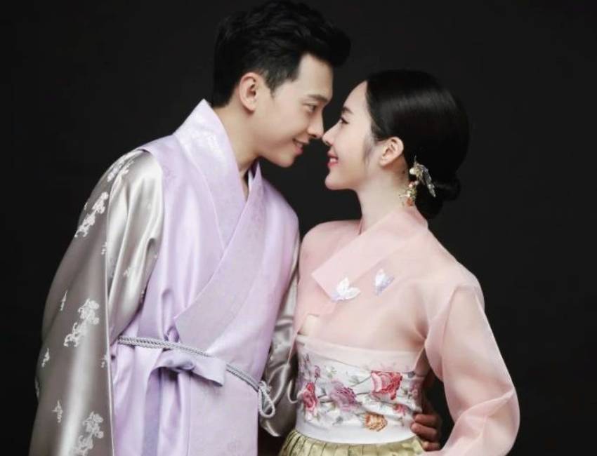 Aktris Shin Jo-ah bersama suami. (instagram.com/shinjooah)