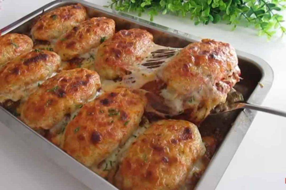 ilustrasi cheesy potato meatballs (youtube.com/Enfes Yemek Tarifleri)