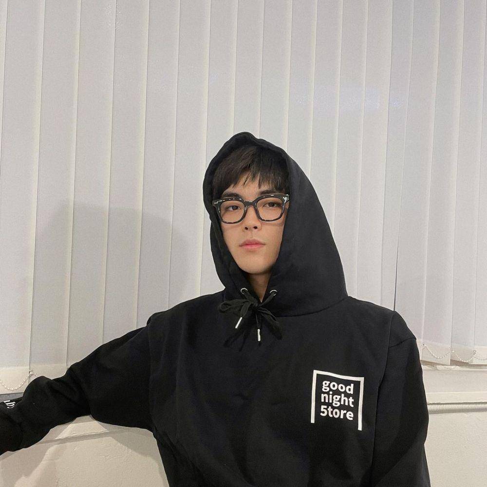 Kim Su Gyeom (instagram.com/su_gyeom_)