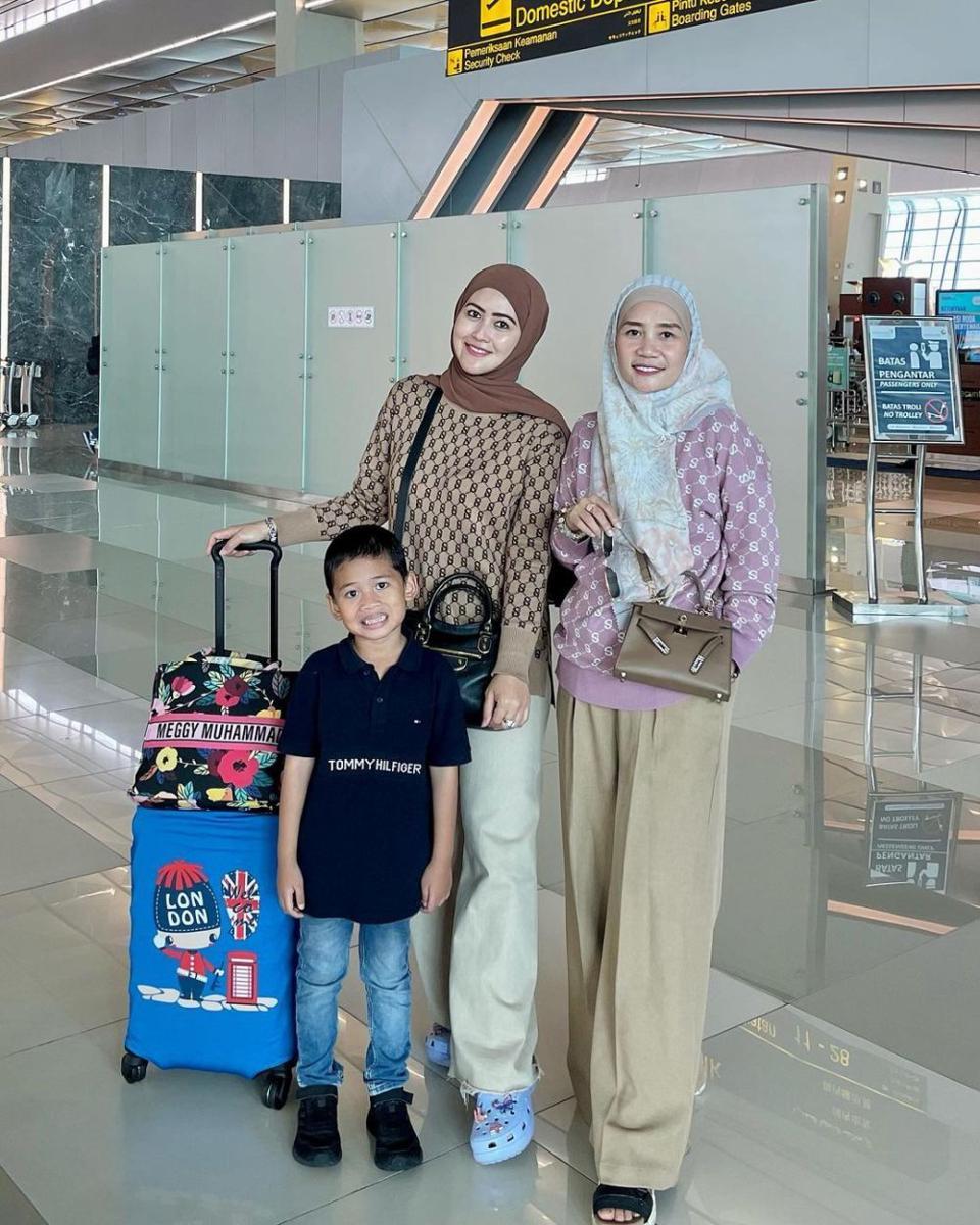 OOTD hijab bukber ala Meggy Wulandari (instagram.com/meggywulandari_real)