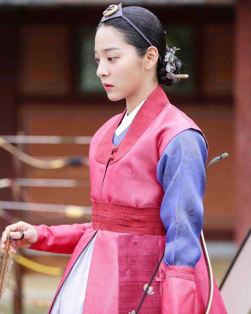Jo Hwa Jin di drama Mr. Queen (instagram.com/_seorina)