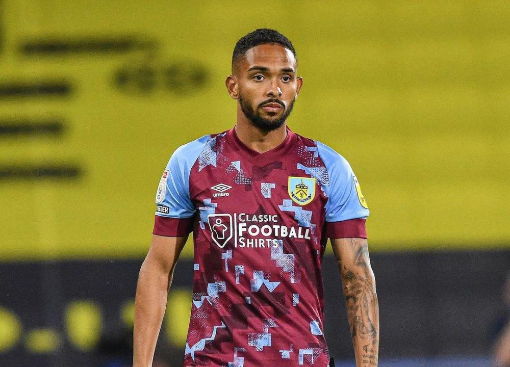 Vitinho (instagram.com/burnleyofficial)