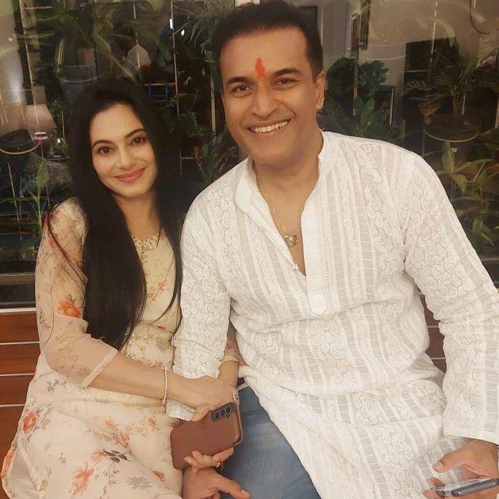 Tassnim Sheikh Bersama Suami (instagram.com/tassnim_nerurkar)