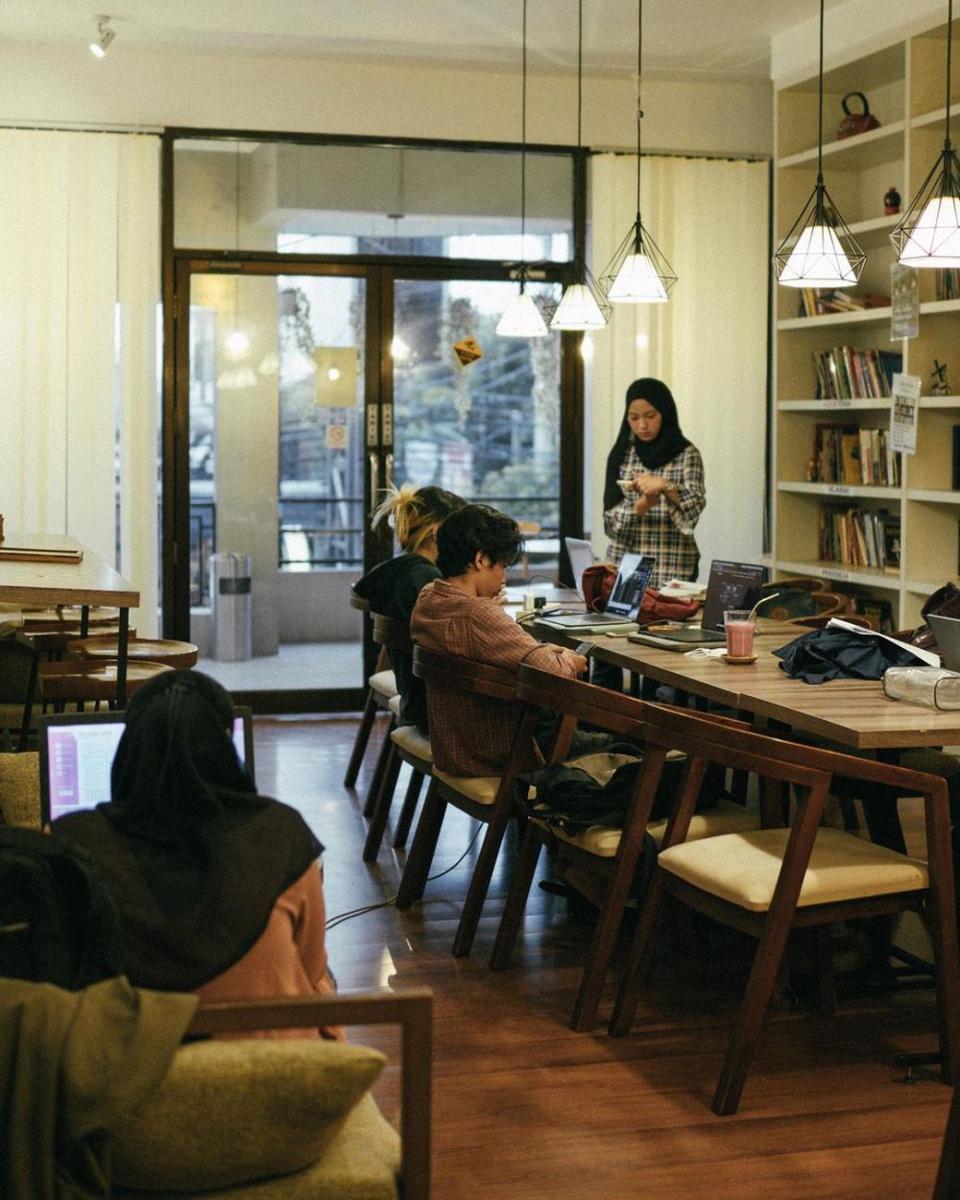 Sintesis Coffee and Space (Instagram.com/sintesiscoffee)