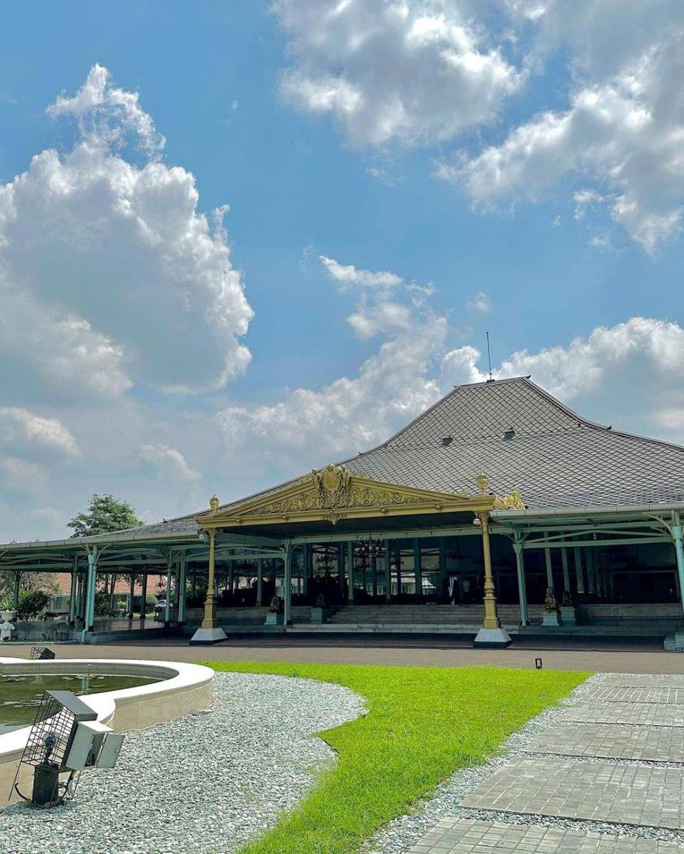 Pura Mangkunegaran (instagram.com/priscannisa)