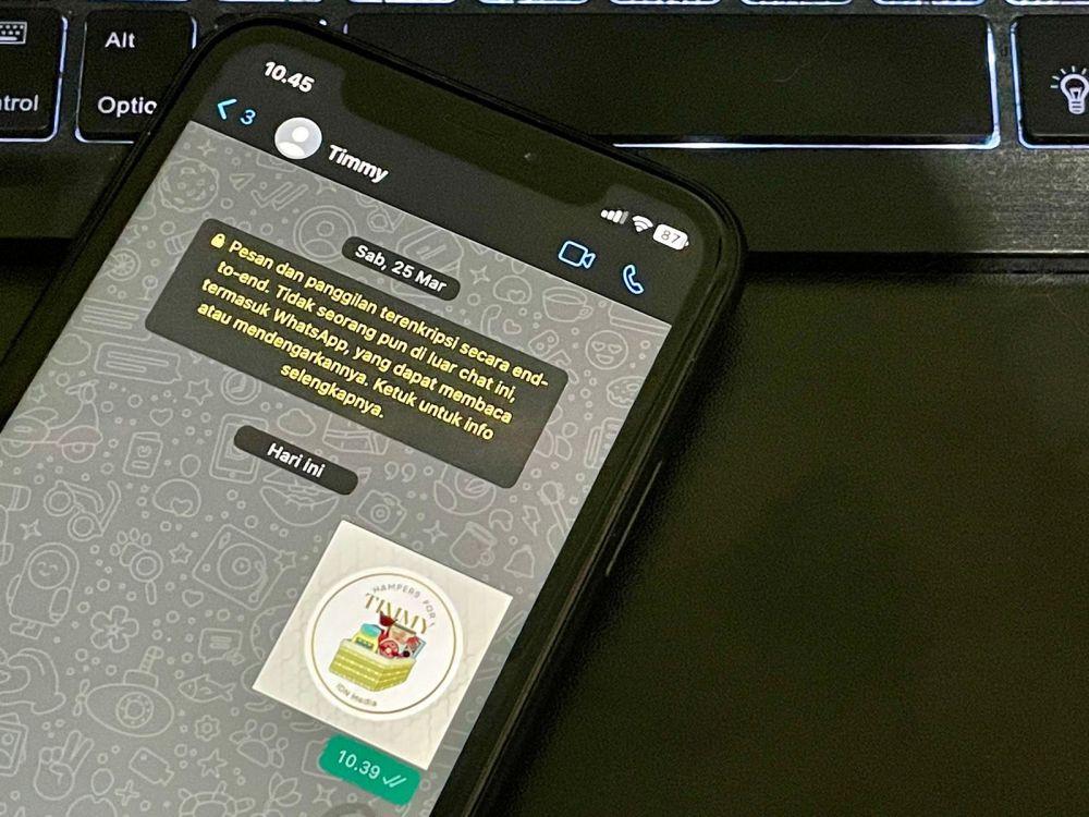 Cara Membuat Stiker Hampers Lebaran di WhatsApp, Unik!