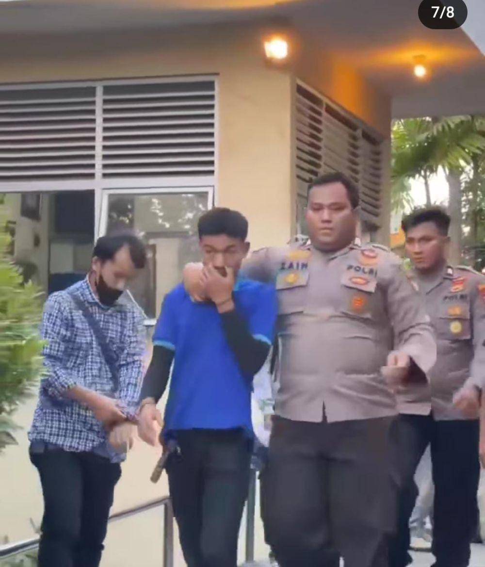Perekam perempuan bilas di Atlantis Samudera ditangkap/@jktinfo24