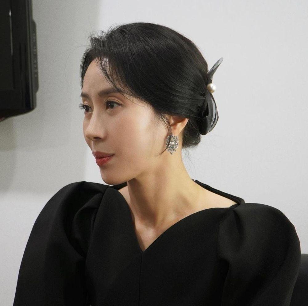 Kim Hee Jung di drama Woman in a Veil (instagram.com/inyeon_ent)