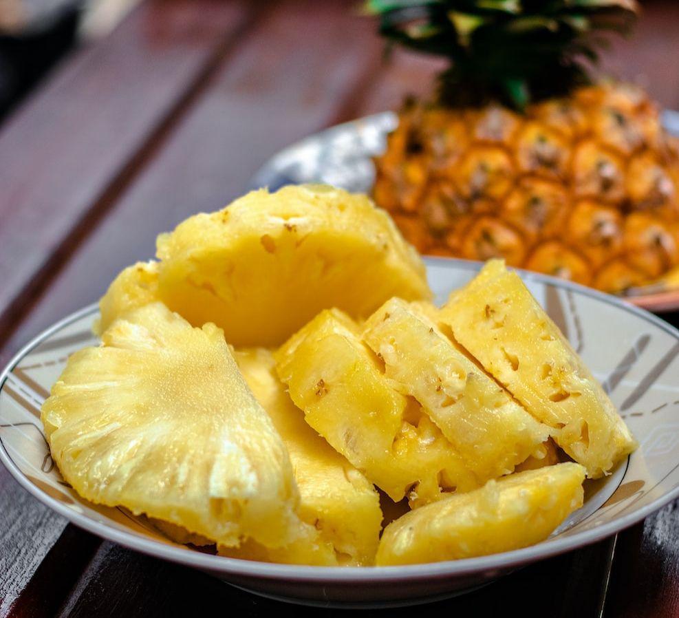 Ilustrasi nanas (unsplash.com/@gabrielyuji)