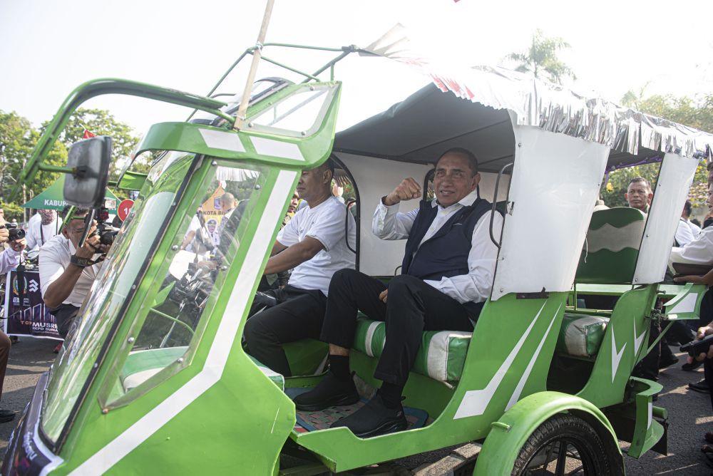 Gubernur Sumatra Utara Edy Rahmayadi menumpang betor saat hendak menghadiri Musrenbang 2024, Rabu (13/4/2023). (Diskominfo Sumut)