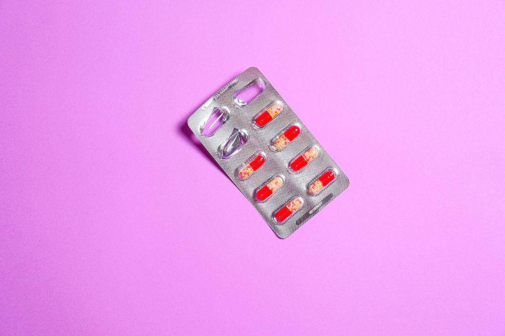 ilustrasi obat (pexels.com/Anna Shvets)