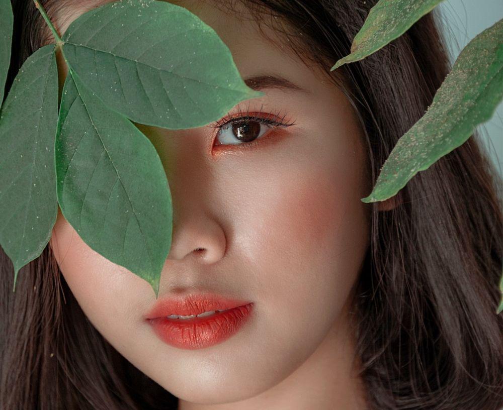 5 Rekomendasi Lipstik Warna Coral, Siap Tampil Menawan!