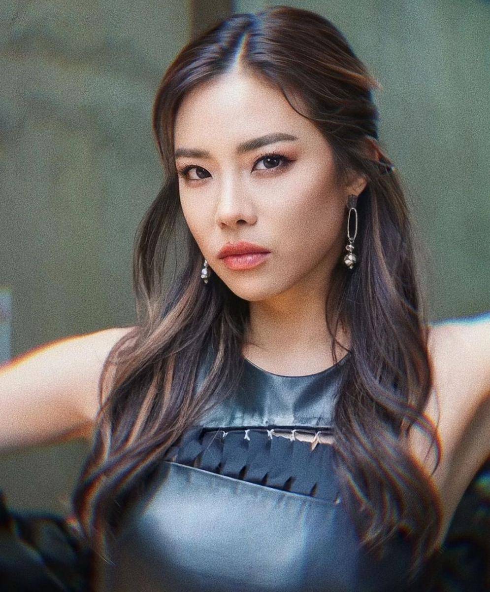 Cris Horwang (instagram.com/crishorwang)