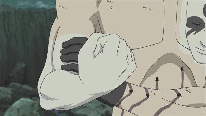 Lengan kanan Madara. Studio Pierrot/Naruto Shippuden