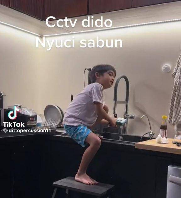 Sekala (TikTok.com/dittopercussion11)