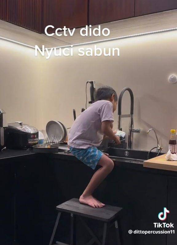 Sekala (TikTok.com/dittopercussion11)