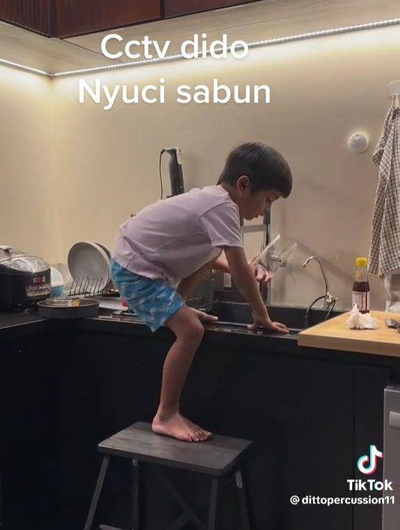 Sekala (TikTok.com/dittopercussion11)