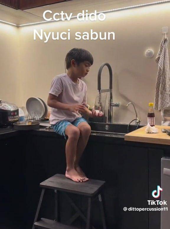Sekala (TikTok.com/dittopercussion11)
