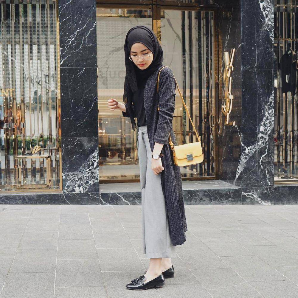 outfit kardigan rajut (instagram.com/firrrr_)