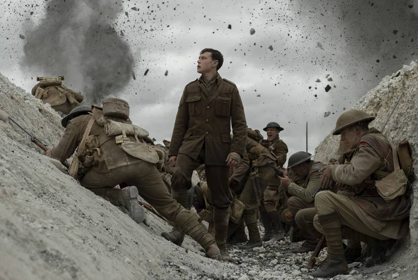 George MacKay dan Jamie Parker di film 1917 (2019) (dok. Universal Pictures/1917)