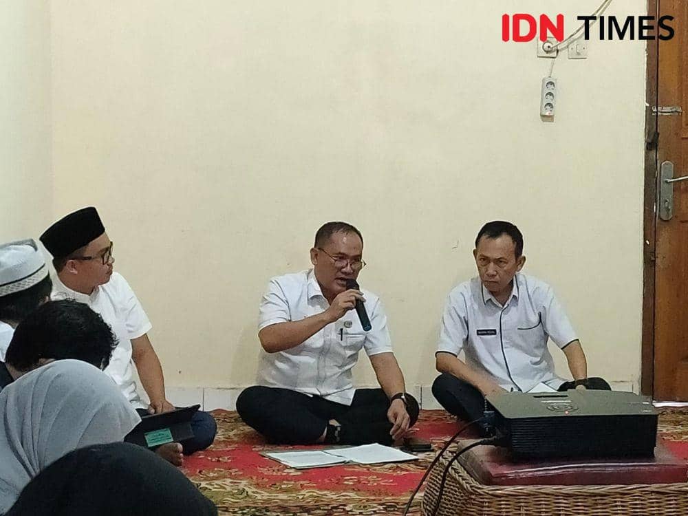 Diskusi Publik Stockpile di Lampung. (IDN Times/Rohmah Mustaurida)