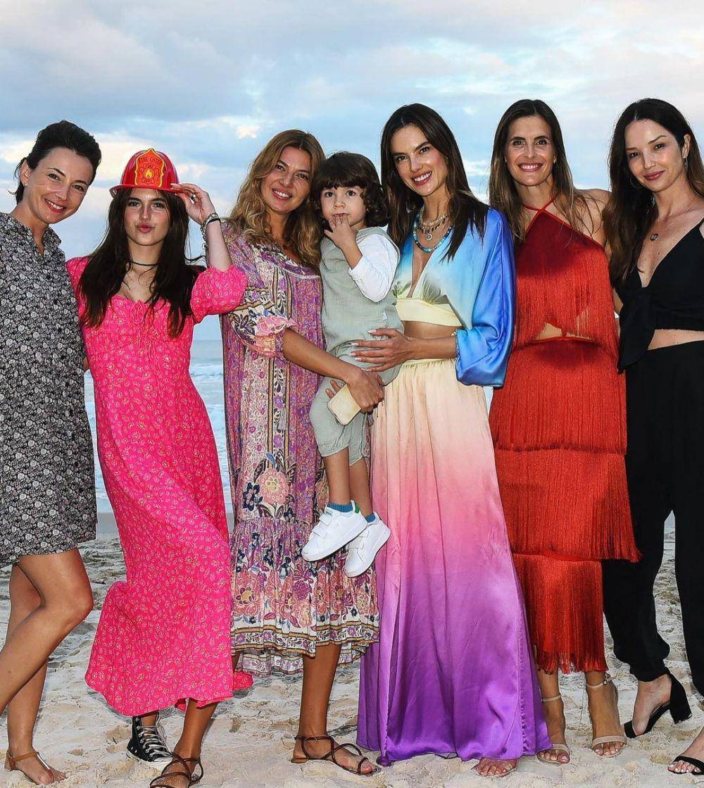 potret ulang tahun Alessandra Ambrosio (instagram.com/alessandraambrosio)
