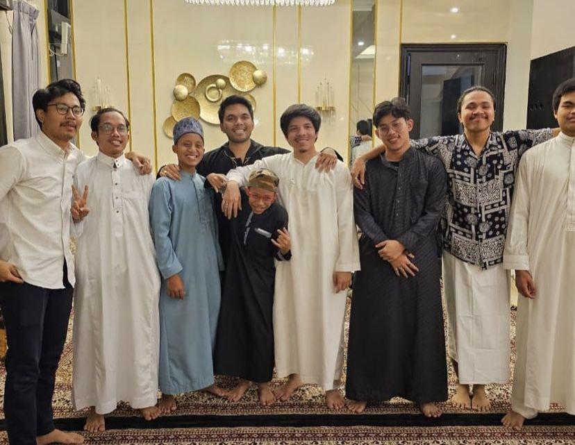 momen buka puasa bersama denga keluarga besar Atta Halilintar (instagram.com/attahalilintar)