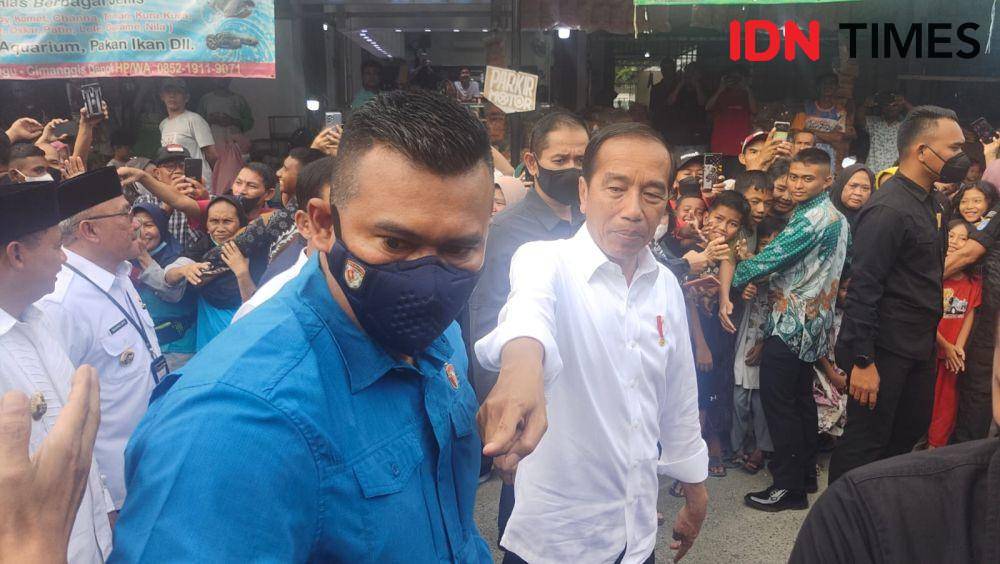 Presiden Joko Widodo mendatangi Pasar Tugu, Kecamatan Cimanggis, Kota Depok. (IDNTimes/Dicky)