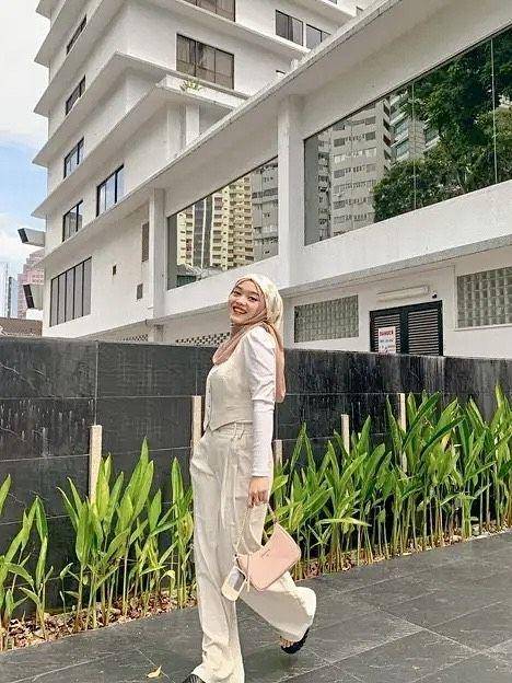 outfit hijabers (instagram.com/putridelinaa)