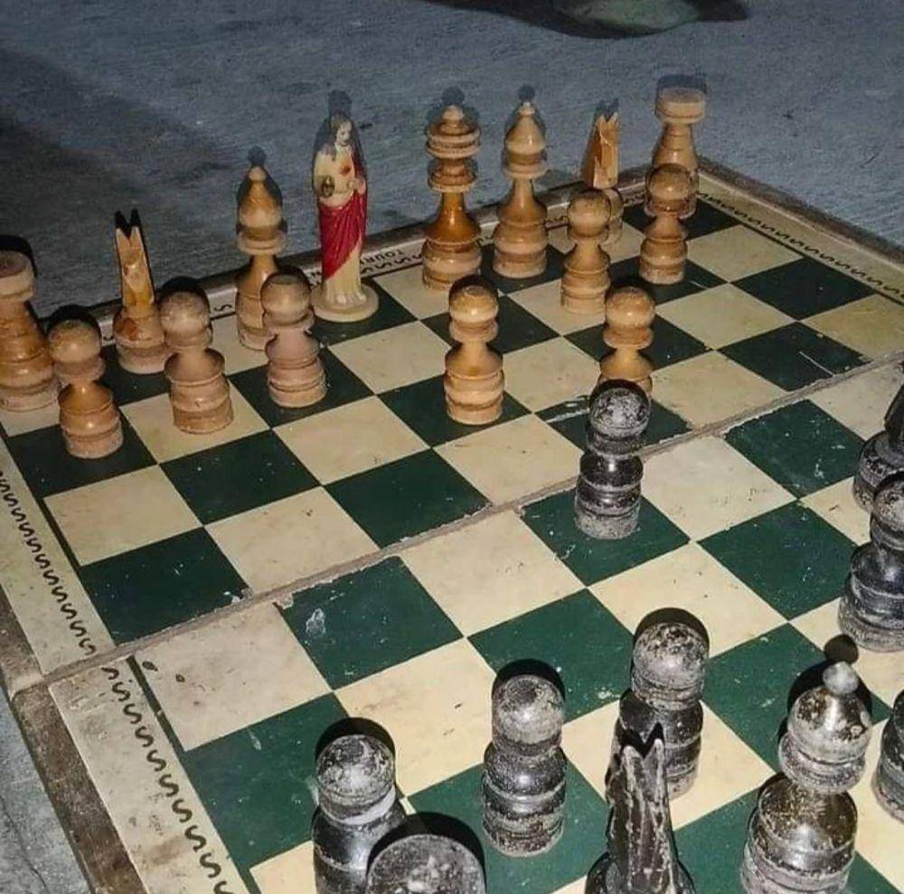 potret catur unik (instagram.com/bayu_ngememe)