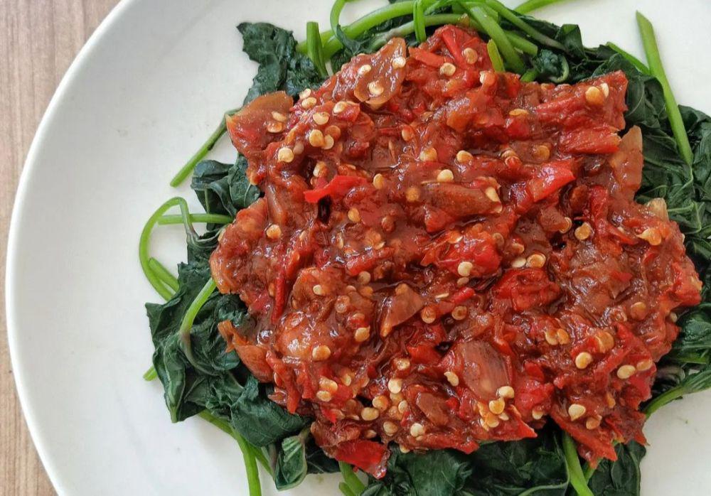 Resep Sambal Brambang Asem Khas Solo, Pedasnya Nendang Abis!
