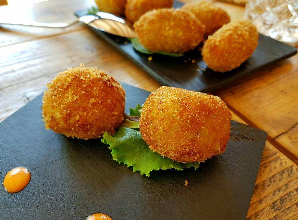 kroket kentang (commons.wikimedia.org/Joanbanjo)